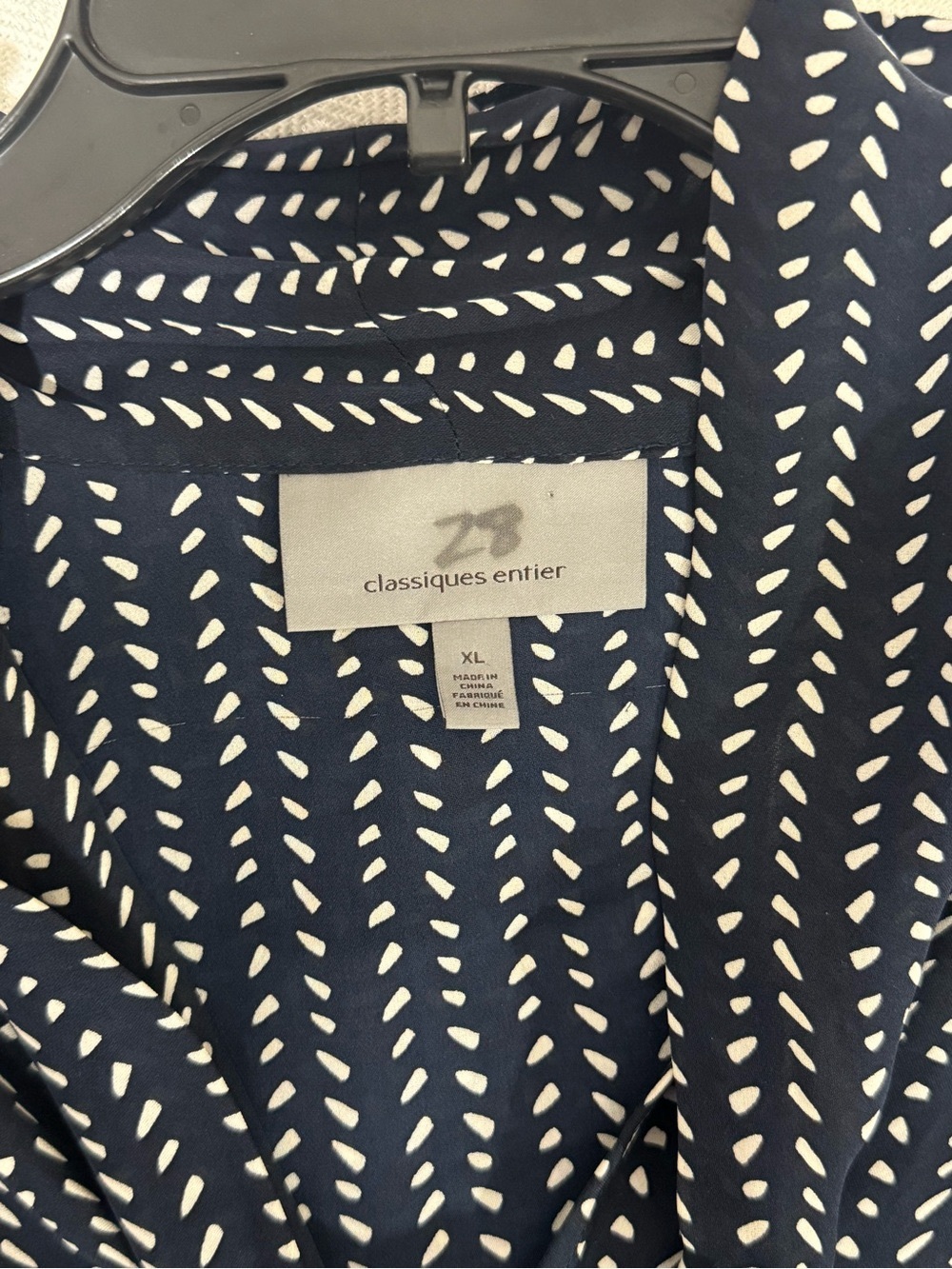 Classiques Entier 100% Silk Navy Blue Printed Tie Neck Blouse XL - Picture 11 of 12